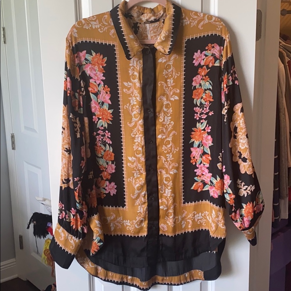 Free people button up blouse size large
